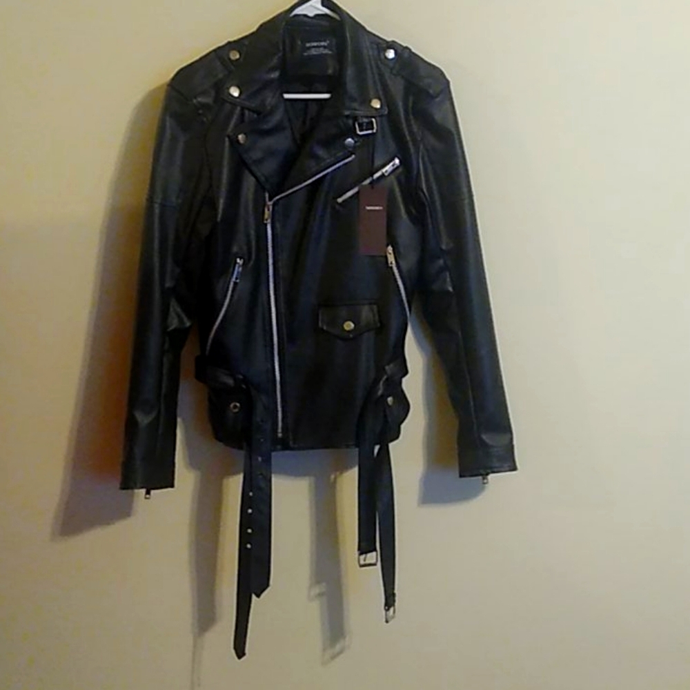 AOWOFS Leather Jacket